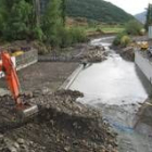 Obras del caudalímetro que se están realizando en el río Yuso