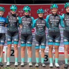 Las seis ciclistas del Eneicat RBH Global en Bélgica. RONDE DU MOUSCRON