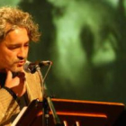 Cantantes, actores y escritores se dieron cita en el Bergidum para rendir homenaje a las víctimas