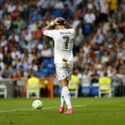 El jugador madridista Cristiano Ronaldo se lamenta de una ocasión fallida.