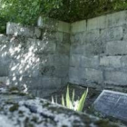 Lugar donde reposan los restos de Martín de la Cal y parte de su familia en las cercanías de Peñalba