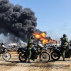 Las autoridades controlan los alrededores de la refinería.