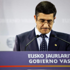Patxi López durante su comparecencia de ayer.