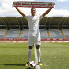 El nuevo delantero de la Cultural disputará hoy frente al Sporting de Gijón sus primeros minutos en el estadio Reino de León. FERNANDO OTERO