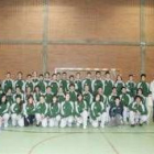 Formación del equipo de atletismo del Universidad de León