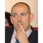 Vicente Canuria.