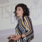 Montse Bragado, durante la conferencia ofrecida ayer en León. JESÚS F. SALVADORES