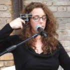 La artista Tania Bruguera durante una «performance».
