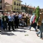 El PAL-UL colocó la corona conmemorativa del levantamiento en el Arco de la Cárcel