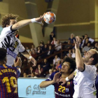 Acacio, en una acción de ataque en uno de los últimos partidos del Ademar