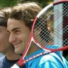 Federer, en primer plano, tiene una muy buena relación personal con Rafa Nadal dentro del circuito