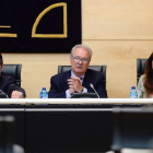 El ex director general de Caja España, José Ignacio Largartos, en la Comisión de Cajas de las Cortes