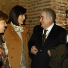 Salgueiro, González-Sinde, Gamoneda y Fernández, charlando distendidamente.