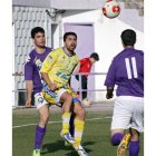 El equipo bañezano arañó un punto ante uno de los gallitos.