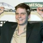 Daniel Brühl celebra su premio a la mejor interpretación masculina por su papel en «Good bye, Lenin»