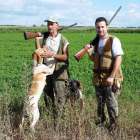 Julio y Javier en Campo de Villavidel con una docena de codornices.