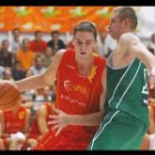 La gran estrella del baloncesto español y posiblemente uno de los mejores jugadores del Eurobasket. Reconvertido a "5", es determinante en el poste bajo por su altura, fuerza y habilidad.