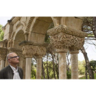 Imagen de archivo del historiador leonés Gerardo Boto, ‘descubridor’ del claustro de Palamós. ROBIN TOWNSEND