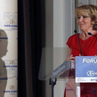 La presidenta del PP madrileño y candidata a la alcaldía de la capital, Esperanza Aguirre, este lunes en un desayuno informativo.