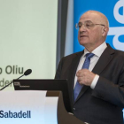 El presidente del Banco Sabadell, Josep Oliu, en un acto empresarial en Valencia el pasado marzo.