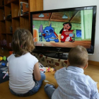 La mayoría de las familias conocen el control parental en la televisión, pero no lo usan.