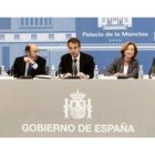 César Alierta, Rubalcaba, Zapatero, Elena Salgado y Emilio Botín, en un momento del encuentro de aye