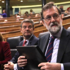 Mariano Rajoy, junto a Rafael Catalá, en el Congreso.