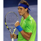Nadal celebra un punto contra Djokovic en la final de Australia.