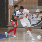 Germán, sobre el que cometieron numerosas faltas sin señalar, debutó con un hat-trick. FERNANDO OTERO