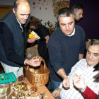 Juan Antonio Sánchez se encargó de clasificar las setas recolectadas.
