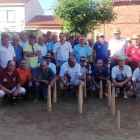 Foto de familia de los participantes en el provincial celebrado en Villaquilambre. P. C.