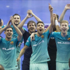 Los jugadores del Barça celebran su triunfo en los penaltis en Murcia.