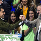 El candidato del PP a la Junta de Andalucía, Juanma Moreno, junto a Mariano Rajoy.