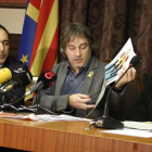 El alcalde de Ripoll, Jordi Munell, durante su comparecencia ante los medios, este jueves.