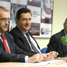 Imagen de la reunión mantenida entre el CEL y el gerente de Good Fly, Felipe de Burgos.