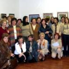 Las entusiastas autoras de las obras que se exponen en Cobo's Galery