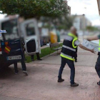 Imagen capturada de EFE Televisión de la operación policial llevada a cabo por la Policía Nacional por la que se ha desmantelado la red de distribución ilegal de medicamentos.