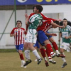 El partido entre el Atlético Astorga y el Bembibre fue muy trabado