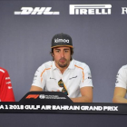 Kimi Raikkonen, Fernando Alonso y Valtteri Bottas, hoy, en Baréin.
