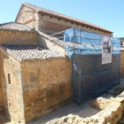 Detalle de las obras de reparación de las cubiertas que se están llevando a cabo en el monasterio de
