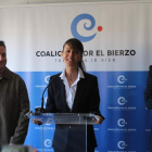 Acto de presentación de la Coalición por el Bierzo, con su portavoz, Raquel Díaz, en el centro.