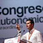 El nuevo secretario autonómico socialista, Luis Tudanca, durante su intervención en el Congreso Autonómico Extraordinario del PSOE