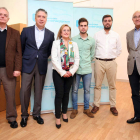 Tomás Burgos, segundo por la izquierda, participó en un foro sobre empleo e investigación.