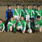 Formación del equipo benjamín b del Laciana