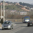 Tráfico en la LE-142 a la entrada de Ponferrada.