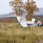 Estado en el que quedó la avioneta tras estrellarse en una antigua pista para extinción de incendios