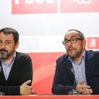 El secretario de Organización del PSOE de Soria, Muñoz, y el secretario general, Rey. CONCHA ORTEGA