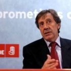 El secretario regional del PSOE, Ángel Villalba, valoró la reunión entre Herrera y Magdalena Álvarez