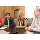 García Bayón, Jaime González, Isabel Carrasco y Demetrio Alfonso Canedo, en la primera reunión del p