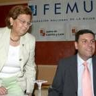 Juana Borrego y Carlos Fernández Carriedo, durante la jornada sobre mujer rural